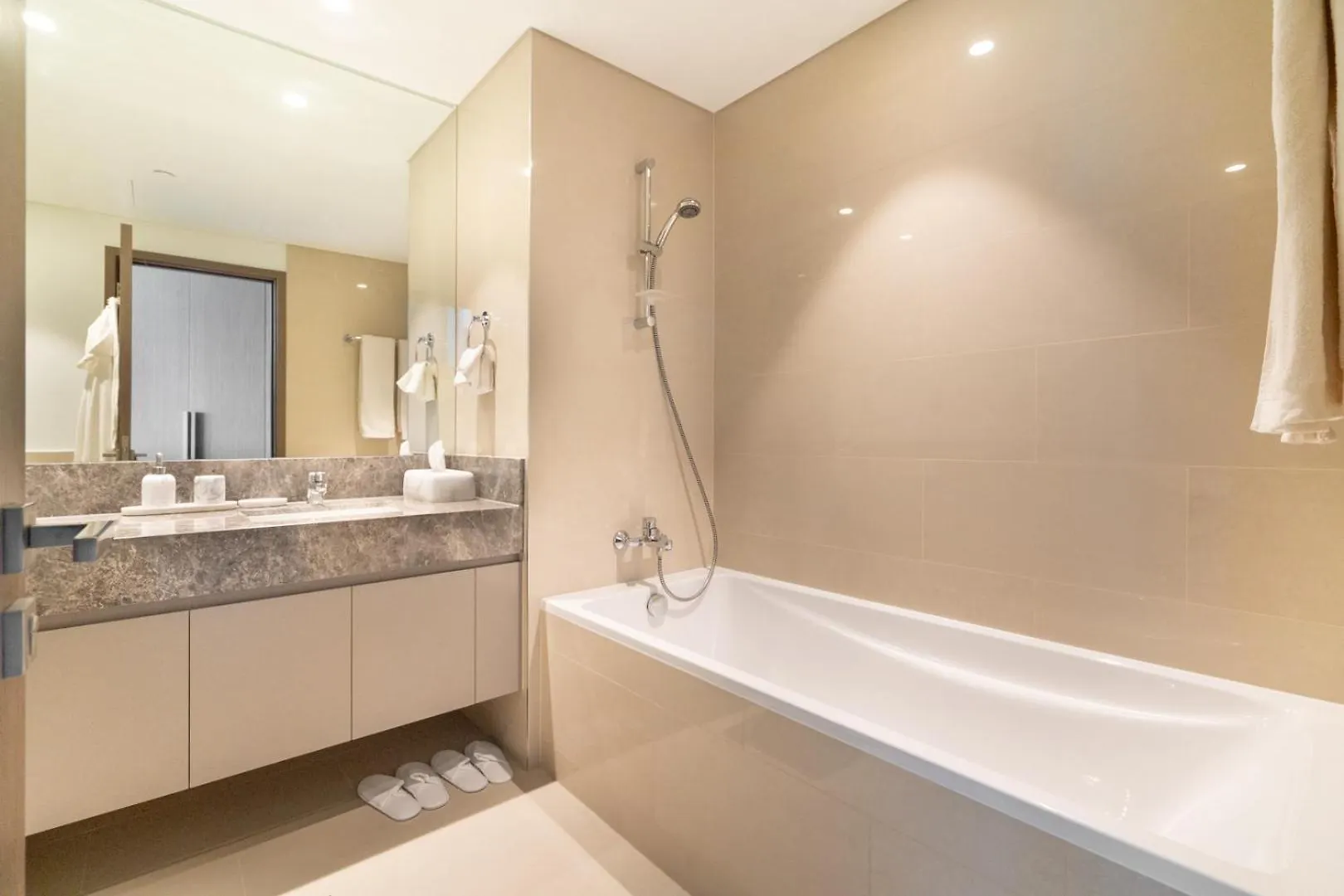 Appartamento Downtown Luxury - Open Views Of The City & The Sea - Walking Distance To Dubai Mall