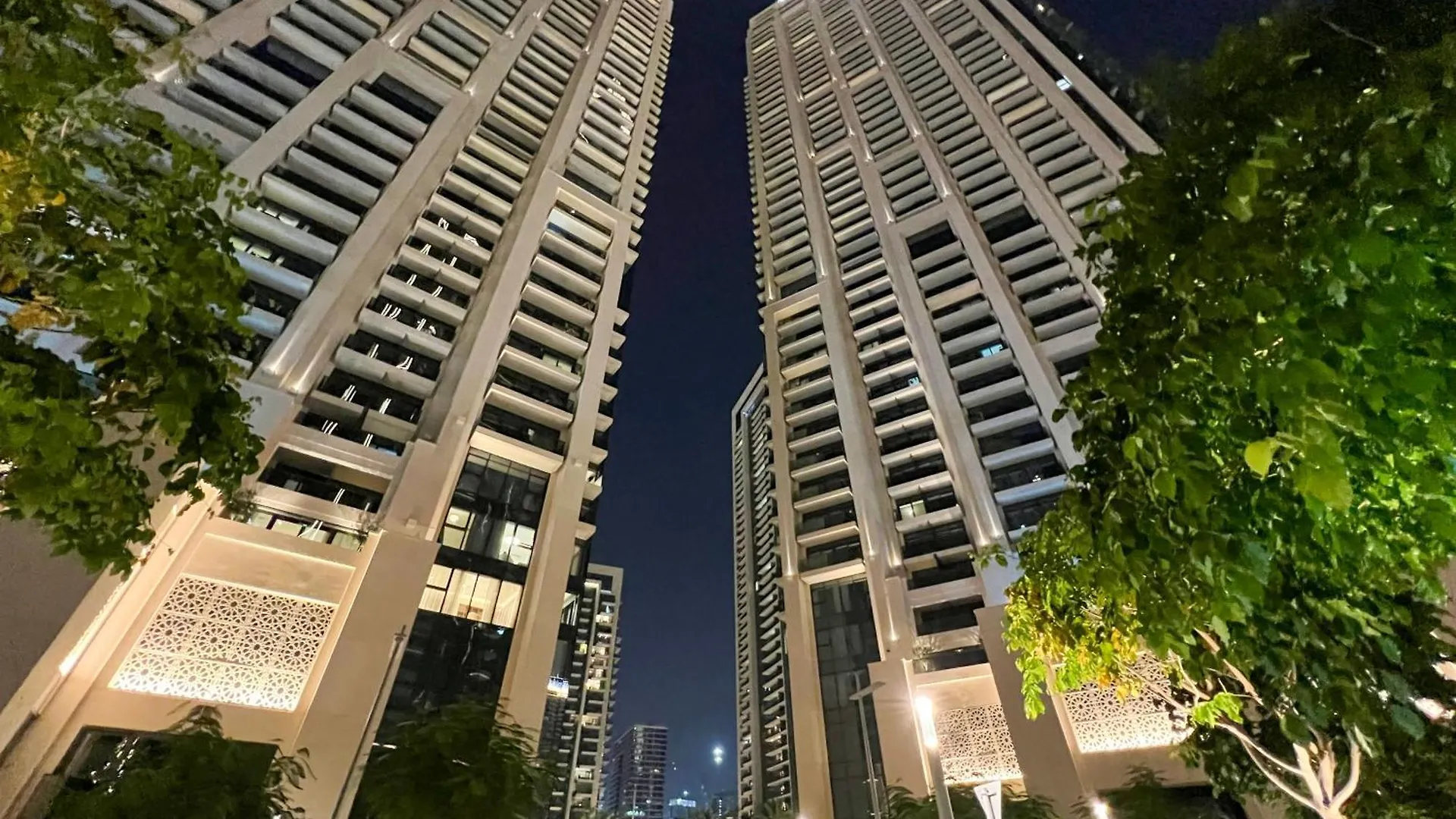 Downtown Luxury - Open Views Of The City & The Sea - Walking Distance To Dubai Mall Apartment